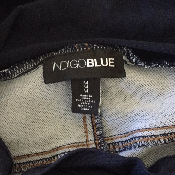 Macys Cute Maternity jeans! - Picture 3 of 3